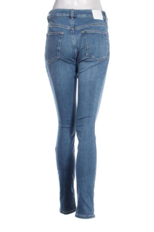 Blugi de femei BOSS, Mărime M, Culoare Albastru, Preț 170,99 Lei