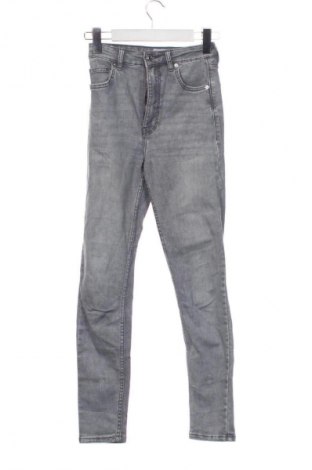 Γυναικείο Τζίν Bershka, Μέγεθος XXS, Χρώμα Γκρί, Τιμή 7,99 €