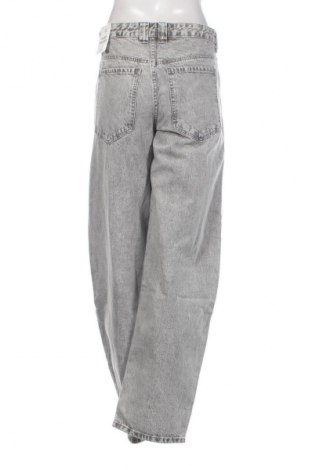 Γυναικείο Τζίν Bershka, Μέγεθος XL, Χρώμα Γκρί, Τιμή 20,99 €