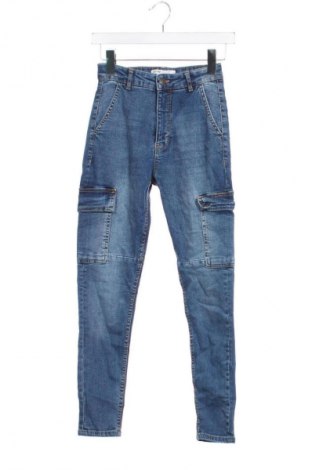 Γυναικείο Τζίν Bershka, Μέγεθος XXS, Χρώμα Μπλέ, Τιμή 7,99 €