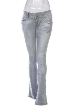 Γυναικείο Τζίν Bershka, Μέγεθος L, Χρώμα Γκρί, Τιμή 13,56 €