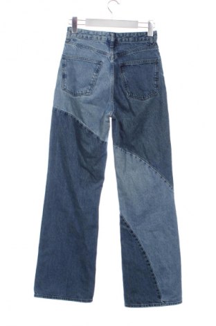 Дамски дънки Bershka, Размер XS, Цвят Син, Цена 15,00 €