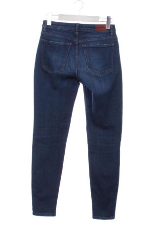 Blugi de femei Bershka, Mărime S, Culoare Albastru, Preț 39,05 Lei