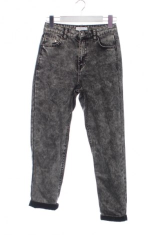 Дамски дънки Bershka, Размер XS, Цвят Сив, Цена 11,24 €