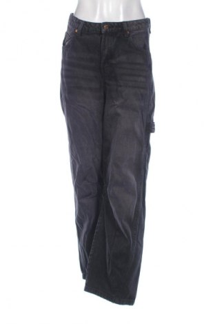 Dámské džíny  Bershka, Velikost S, Barva Šedá, Cena  439,00 Kč