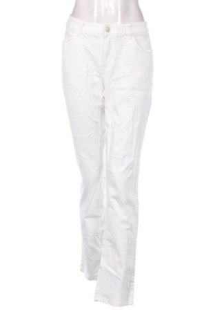 Дамски дънки C&A, Размер L, Цвят Бял, Цена 11,95 €