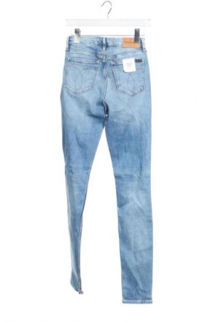 Dámské džíny  Calvin Klein Jeans, Velikost XS, Barva Modrá, Cena  2 079,00 Kč