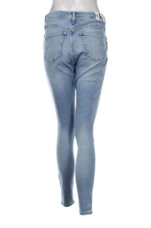 Γυναικείο Τζίν Calvin Klein Jeans, Μέγεθος L, Χρώμα Μπλέ, Τιμή 26,99 €