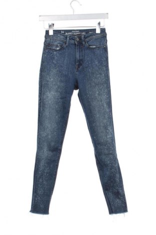 Γυναικείο Τζίν Clockhouse, Μέγεθος XS, Χρώμα Μπλέ, Τιμή 8,99 €