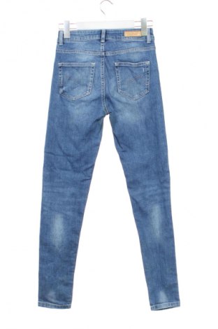 Дамски дънки Clockhouse, Размер S, Цвят Син, Цена 9,71 €