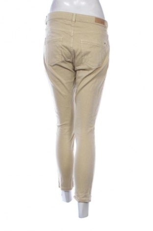 Blugi de femei Esprit, Mărime M, Culoare Galben, Preț 35,99 Lei