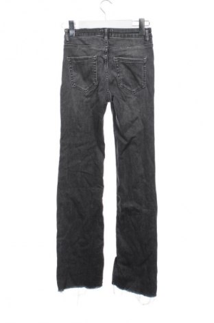 Damskie jeansy ONLY, Rozmiar XS, Kolor Kolorowy, Cena 37,99 zł