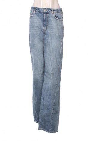 Damskie jeansy Pieces, Rozmiar M, Kolor Niebieski, Cena 42,99 zł