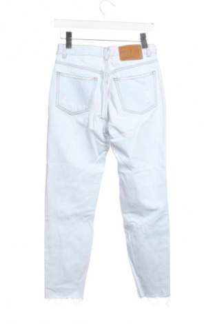 Γυναικείο Τζίν Pull&Bear, Μέγεθος XS, Χρώμα Μπλέ, Τιμή 10,99 €