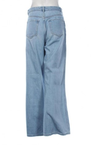 Damskie jeansy Pull&Bear, Rozmiar S, Kolor Niebieski, Cena 67,99 zł