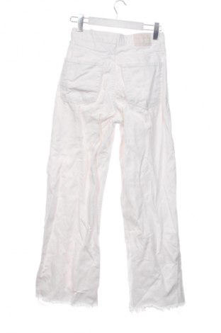 Blugi de femei Pull&Bear, Mărime S, Culoare Alb, Preț 71,71 Lei