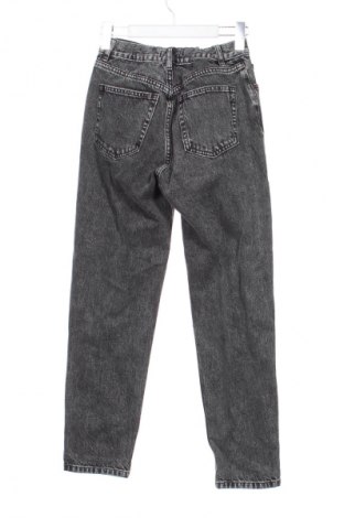 Blugi de femei Pull&Bear, Mărime XS, Culoare Negru, Preț 59,99 Lei