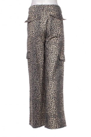 Γυναικείο Τζίν Pull&Bear, Μέγεθος M, Χρώμα Πολύχρωμο, Τιμή 15,99 €