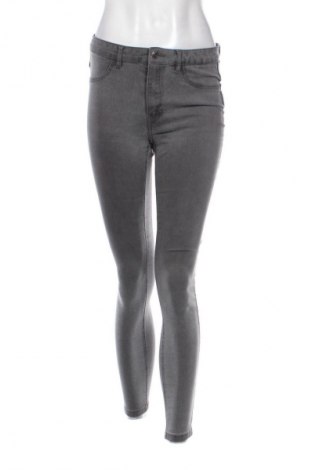 Γυναικείο Τζίν Sinsay, Μέγεθος M, Χρώμα Γκρί, Τιμή 14,99 €