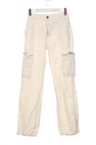 Γυναικείο Τζίν Stradivarius, Μέγεθος XS, Χρώμα Εκρού, Τιμή 15,99 €