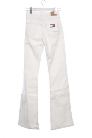 Дамски дънки Tommy Jeans, Размер XS, Цвят Бял, Цена 81,80 €