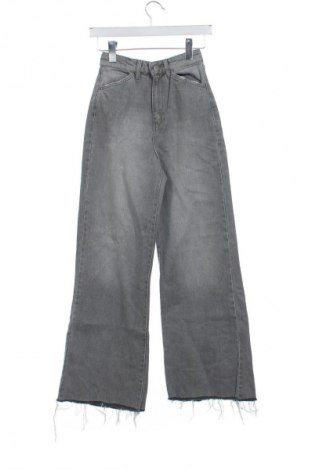Blugi de femei Unbranded, Mărime XXS, Culoare Gri, Preț 44,69 Lei
