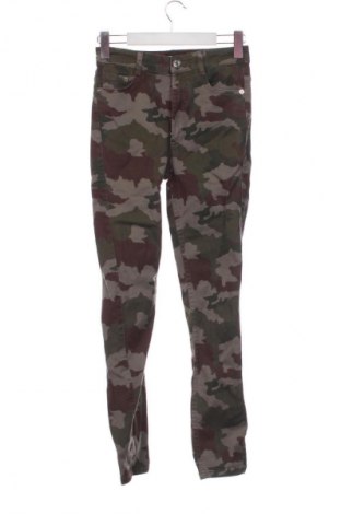 Blugi de femei Zara, Mărime S, Culoare Multicolor, Preț 39,99 Lei
