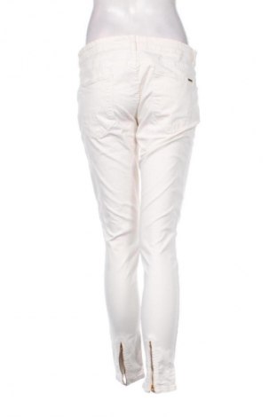 Blugi de femei Zara, Mărime XL, Culoare Alb, Preț 39,99 Lei