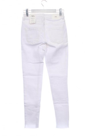 Дамски дънки Zara, Размер XS, Цвят Бял, Цена 32,21 €