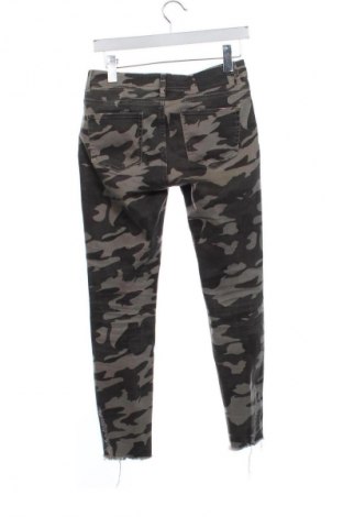 Дамски дънки Zara, Размер M, Цвят Многоцветен, Цена 27,41 €