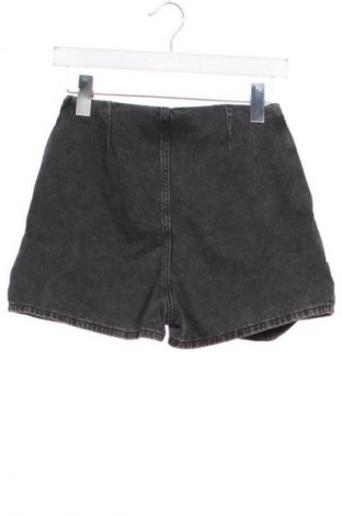 Pantaloni scurți de femei About You, Mărime XS, Culoare Gri, Preț 69,65 Lei