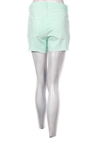 Damen Shorts Bershka, Größe M, Farbe Grün, Preis € 8,99