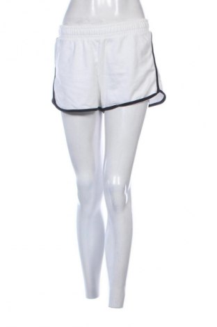 Γυναικείο κοντό παντελόνι Clockhouse, Μέγεθος M, Χρώμα Λευκό, Τιμή 6,99 €