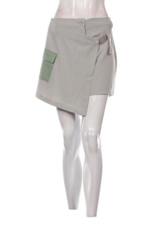 Pantaloni scurți de femei Crane, Mărime S, Culoare Gri, Preț 11,99 Lei