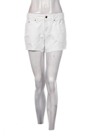Дамски къс панталон Esprit, Размер L, Цвят Бял, Цена 9,20 €