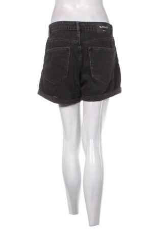 Дамски къс панталон Fb Sister, Размер L, Цвят Черен, Цена 8,69 €