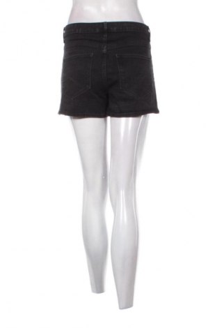 Дамски къс панталон H&M, Размер M, Цвят Черен, Цена 10,00 €