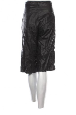 Γυναικείο κοντό παντελόνι H&M, Μέγεθος S, Χρώμα Μαύρο, Τιμή 7,99 €