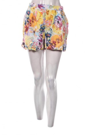 Γυναικείο κοντό παντελόνι H&M, Μέγεθος M, Χρώμα Πολύχρωμο, Τιμή 6,99 €