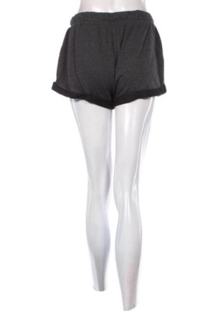 Dámské kraťasy  H&M Divided, Velikost S, Barva Šedá, Cena  119,00 Kč