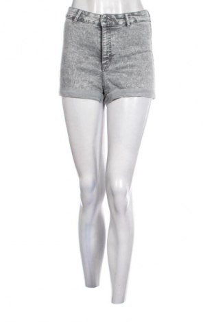 Дамски къс панталон H&M Divided, Размер M, Цвят Сив, Цена 4,13 €