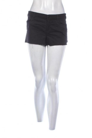 Дамски къс панталон H&M Divided, Размер M, Цвят Черен, Цена 6,13 €