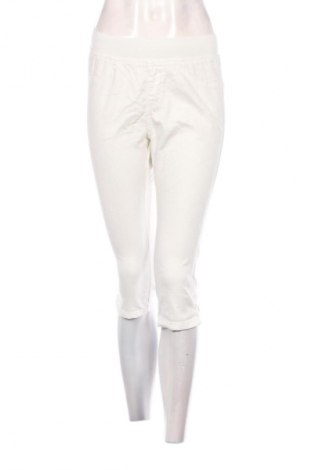 Дамски къс панталон Janina, Размер M, Цвят Бял, Цена 4,30 €