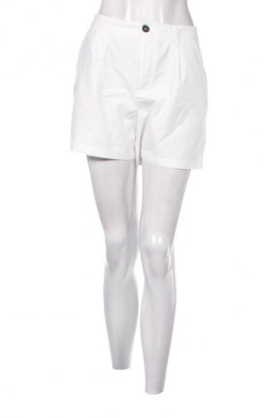 Дамски къс панталон LC Waikiki, Размер S, Цвят Бял, Цена 8,69 €