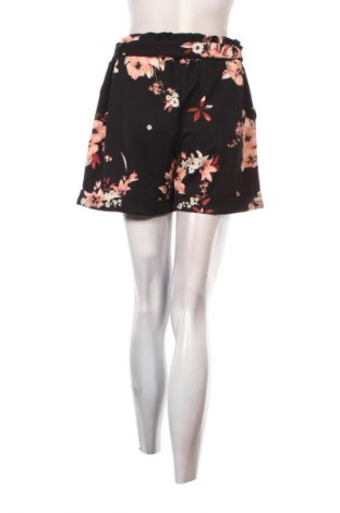 Γυναικείο κοντό παντελόνι Lola, Μέγεθος M, Χρώμα Πολύχρωμο, Τιμή 4,99 €
