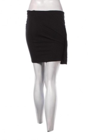 Pantaloni scurți de femei Page One, Mărime M, Culoare Negru, Preț 7,99 Lei