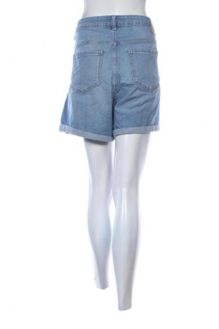Γυναικείο κοντό παντελόνι Pieces, Μέγεθος 3XL, Χρώμα Μπλέ, Τιμή 10,99 €