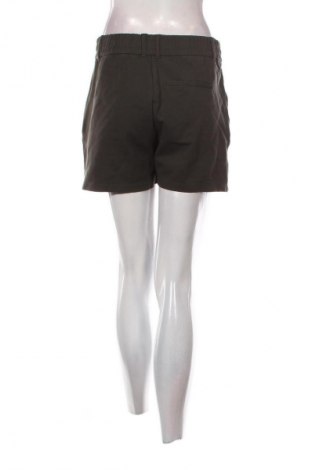 Γυναικείο κοντό παντελόνι Pigalle, Μέγεθος M, Χρώμα Πράσινο, Τιμή 11,99 €