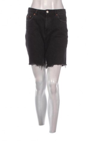 Дамски къс панталон Review, Размер S, Цвят Черен, Цена 7,82 €