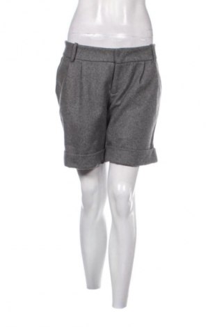 Дамски къс панталон Sisley, Размер XL, Цвят Сив, Цена 6,13 €